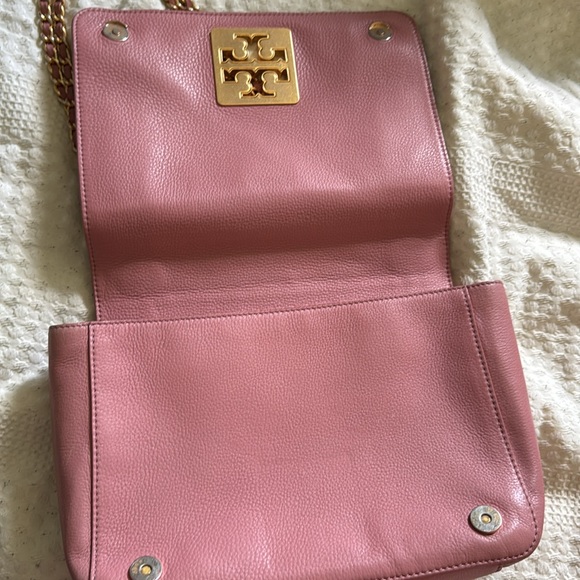 1 day sale. No offers Tory Burch Britten Large Adjustable Shoulder Bag Leather - Picture 3 of 4
